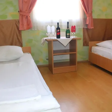 莫特奈特t酒店 汽车旅馆