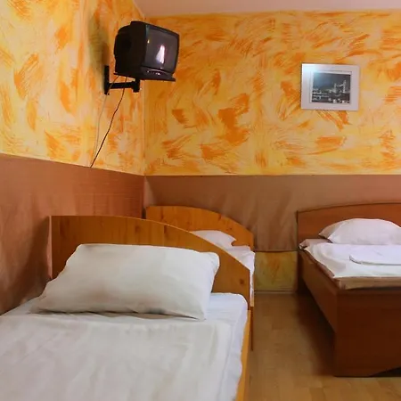 莫特奈特t酒店 汽车旅馆 Mosonmagyaróvár